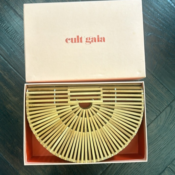 Cult Gaia Clutch - Picture 1 of 3